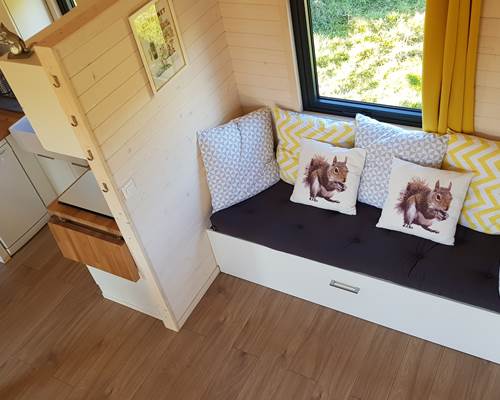 Cabane de l'Ecureuil, cuisine et salon