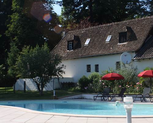 Vue depuis l'autre côté de la piscine