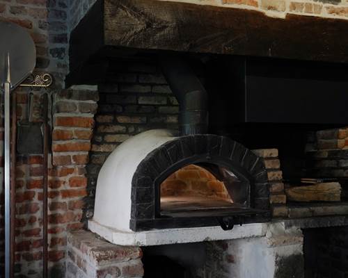 © La Ferme du Parc - Le Fournil - Véritable four pizza