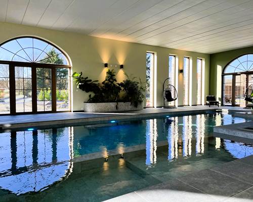 piscine intérieure