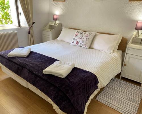 Chambre double, lit 180cm