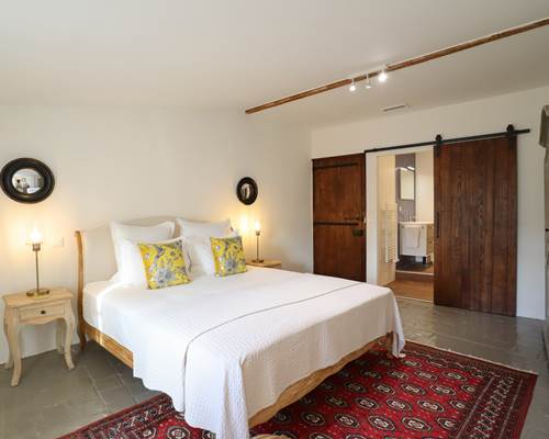 Villecun bedroom