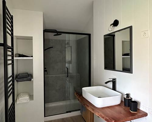 Salle d'eau douche_la Cavalerie