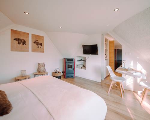 INTHEWOODS-CHALET8-HQ-11