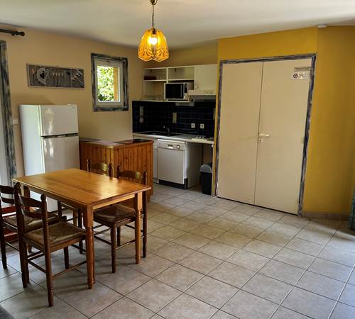 Espace repas et cuisine