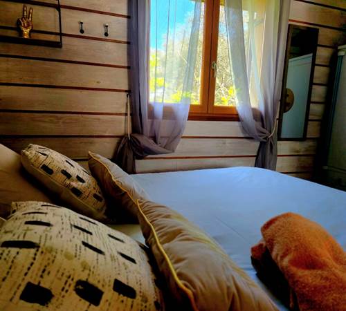 Un grand lit confortable-galerie