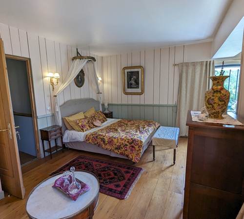 chambre-inspiration-18e-romantique-la-grenade-bleue-pons-galerie