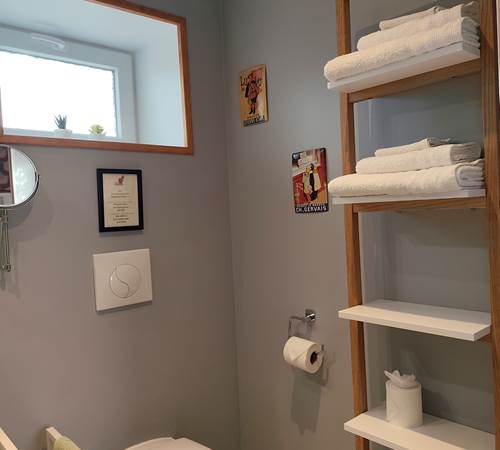 linge-de-toilette-fournis-calme-confortable-galerie