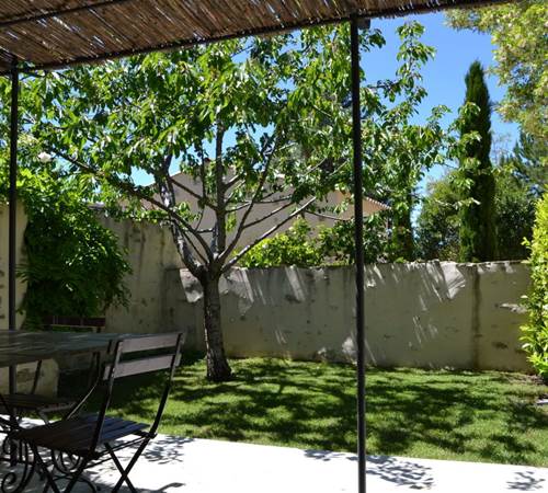 Le jardin privatif du gîte-galerie