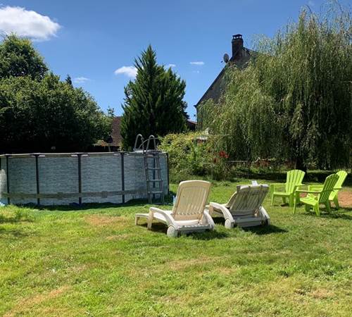 Pool sun loungers provided-galerie