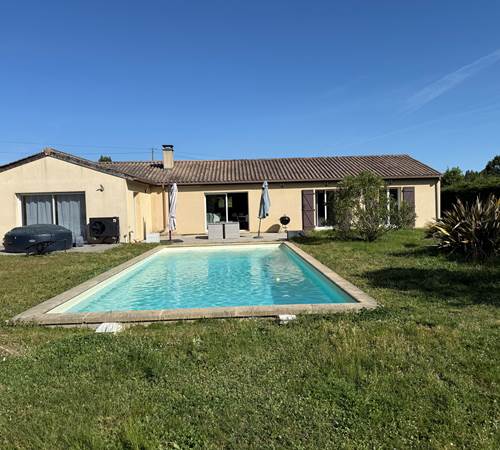 Maison avec grande piscine