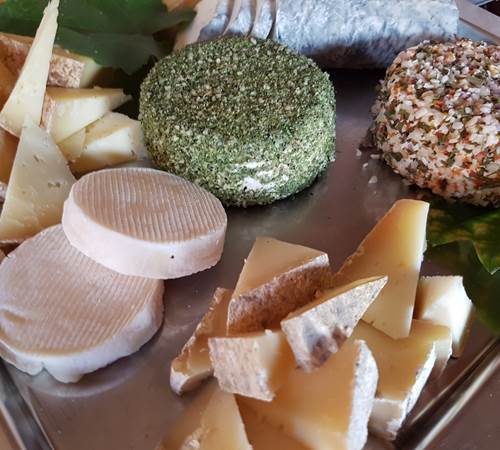 plateau de fromages du Pays Limousin Le Ranch des Lacs87120-photo-page