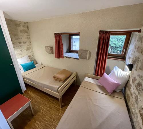 Chambre Twin Hostel Le Ty Bihui- Bed and Breakfast proche de Pontivy-photo-page