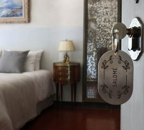 Salomé chambre spacieuse dans le Vaucluse-photo-page