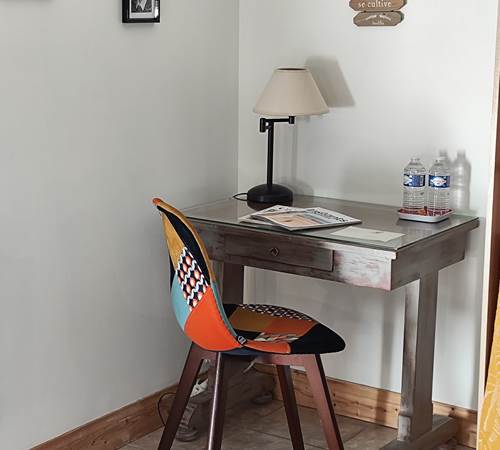 produit-d-accueil-petit-déjeuner-inclus-jardin-thé-café-à disposition-galerie