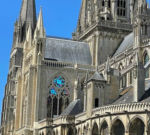 majestueuse cathédrale-photo-page