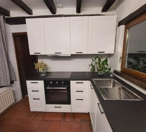Cuisine équipée -Micro-ondes - Lave-Vaisselle - Four - Percolateur