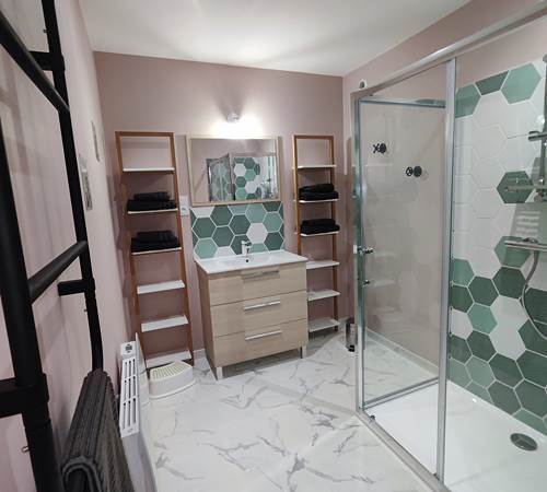 salle d'eau confortable-galerie