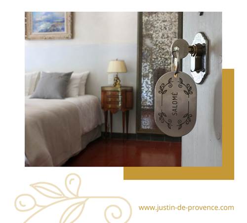 Chambre Salomé - Maison d'hôtes à Orange-photo-page