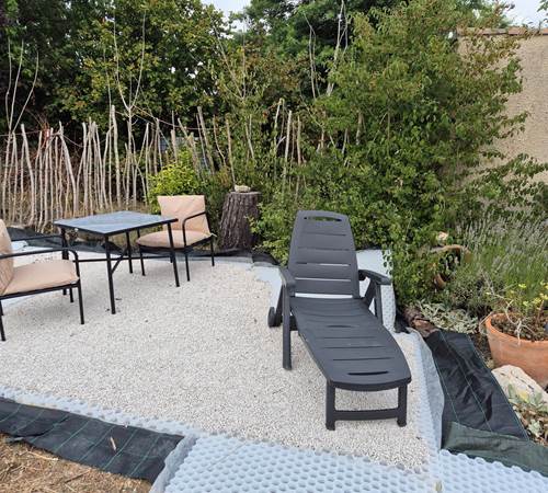 Terrasse pour que les vacanciers, ou pour le travail soit tranquilles.-galerie