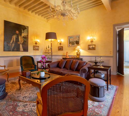 Petit salon