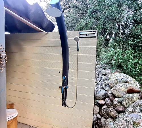 Douche exterieure-galerie