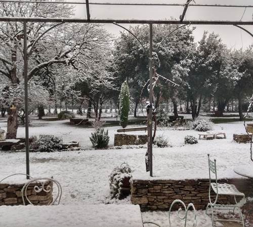 Le mas la vitalis sous la neige-galerie