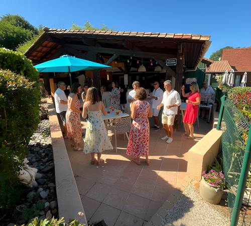 Groupe en Terrasse, fête en Dordogne