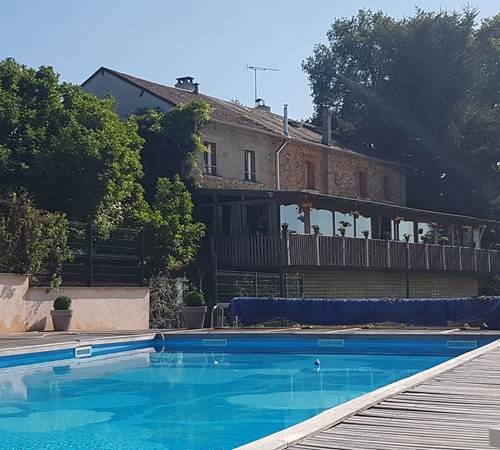 La Maison vue depuis la piscine du Ranch des Lacs-galerie