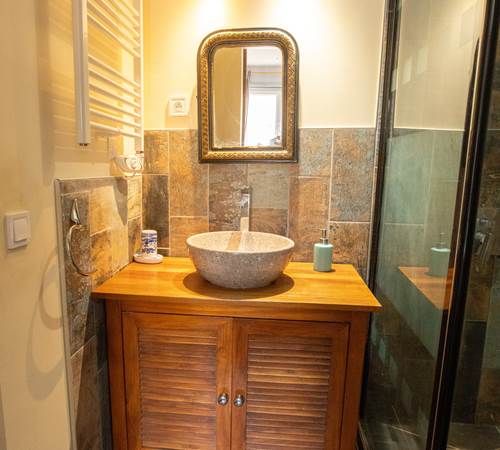 détail salle d'eau-galerie