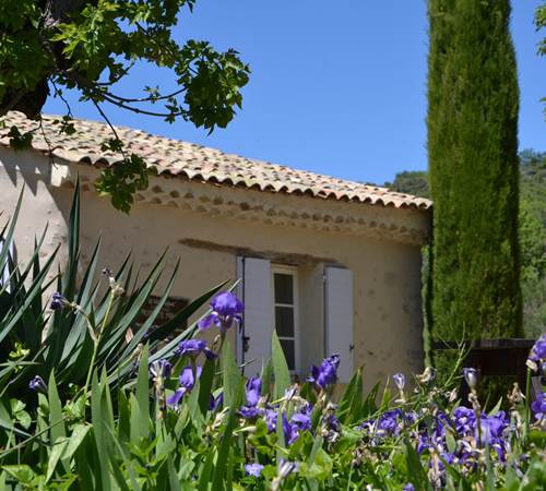 Extérieur du gîte-galerie