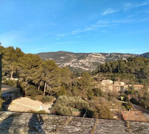 Vue de l'acqueduc de Fontaine de Vaucluse