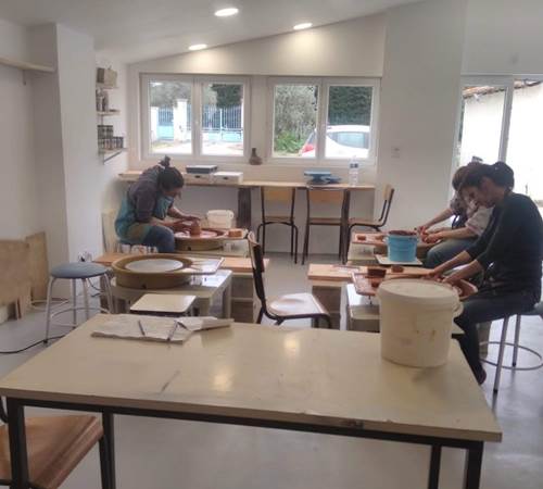 L'atelier de Maryline LM Céramique à Lagnes, Provence