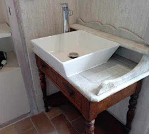 La salle d'eau dans la chambre Amado-galerie