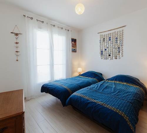 Villa Tikaz - Chambre 1 avec 2 lits simples