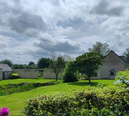 jardin-coloré-verdoyant-parfumé-fleuri-galerie
