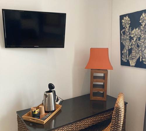 Chambre Pin de Galle - Bureau et TV-galerie