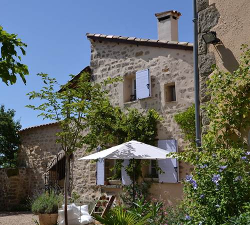 Façade de la maison-galerie