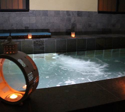 facade-chai-maison-hotes-la-grenade-bleue-pons-galerie