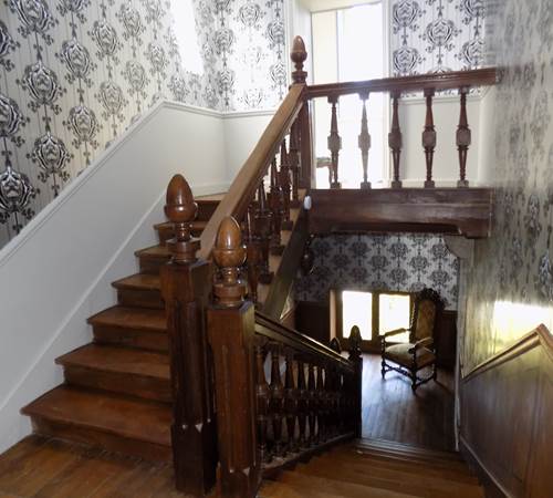 Escalier monumental-galerie