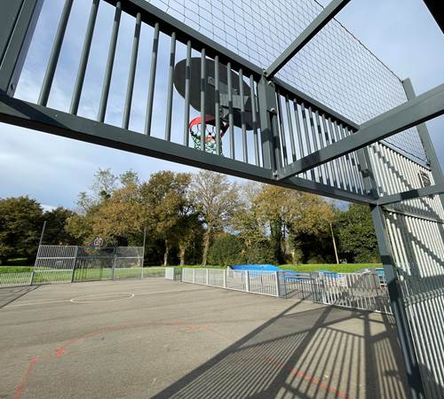 terrainmultisport_gitedegroupe_hostel_bretagne-galerie