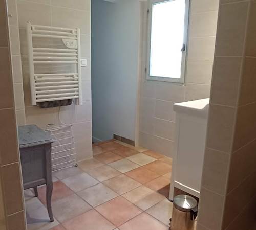 Salle de douche appartement à l'Isle sur la sorgue-galerie