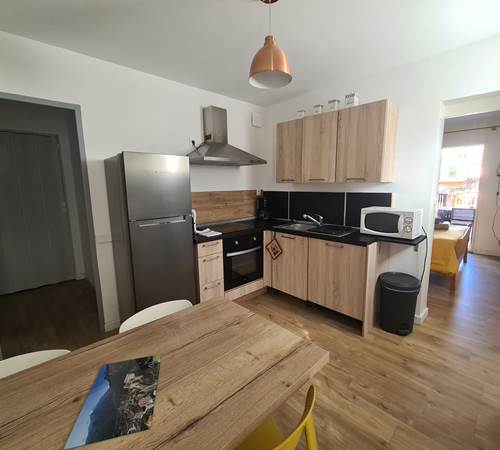 Une cuisine bien équipée avec tout le nécessaire pour 5 personnes-galerie