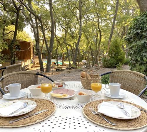 cabane-insolite-proche-collioure-galerie