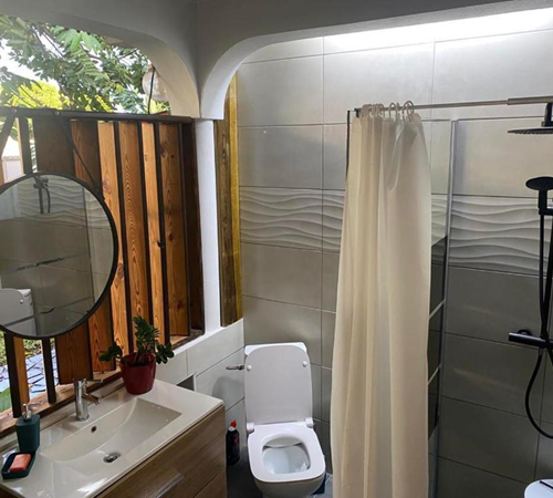 Salle de bain moderne 