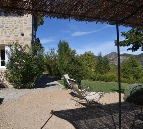 Le jardin privatif du gîte-galerie