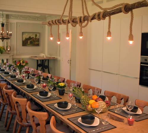 eiken-tafel-ecolodge-eetruimte-24-personen-galerie