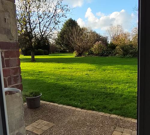 cadre paisible-atmosphère conviviale-chambre d’hôtes avec petit-déjeuner inclus-galerie