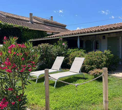 Gîte Le Levant - Coin Jardin-galerie