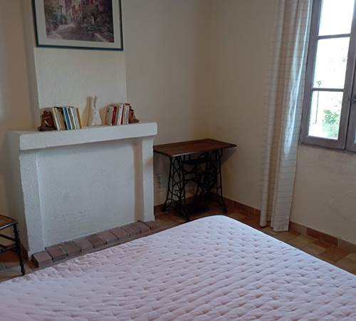 Chambre appartement de vacances proche Luberon-galerie